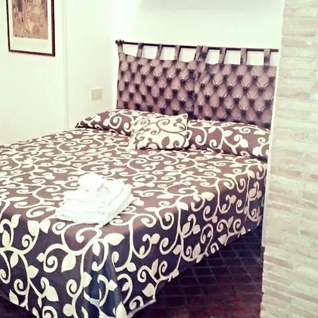 Apartment Castel San'angelo Studio Rome